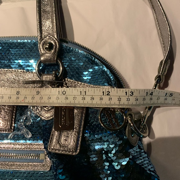 LIMITED EDITION COACH POPPY blue sequin bag with brushed silver leather straps - Picture 14 of 17